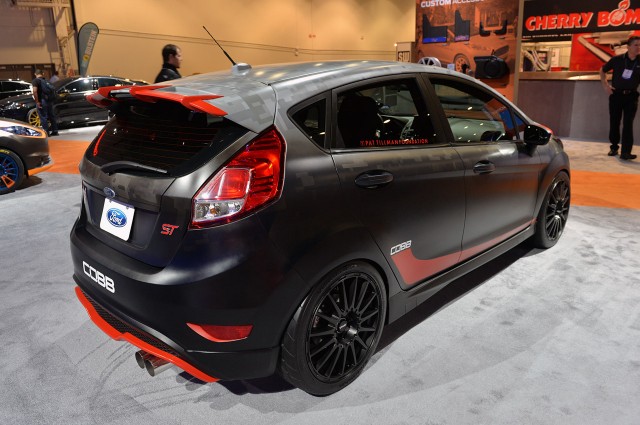 06-ford-fiesta-st-sema-2013-1